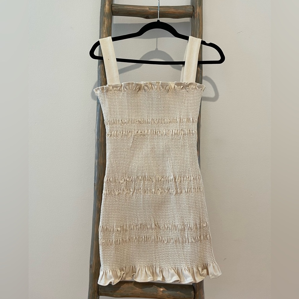 Short Cream Color Capulet Viviane Dress Size Xs View 2